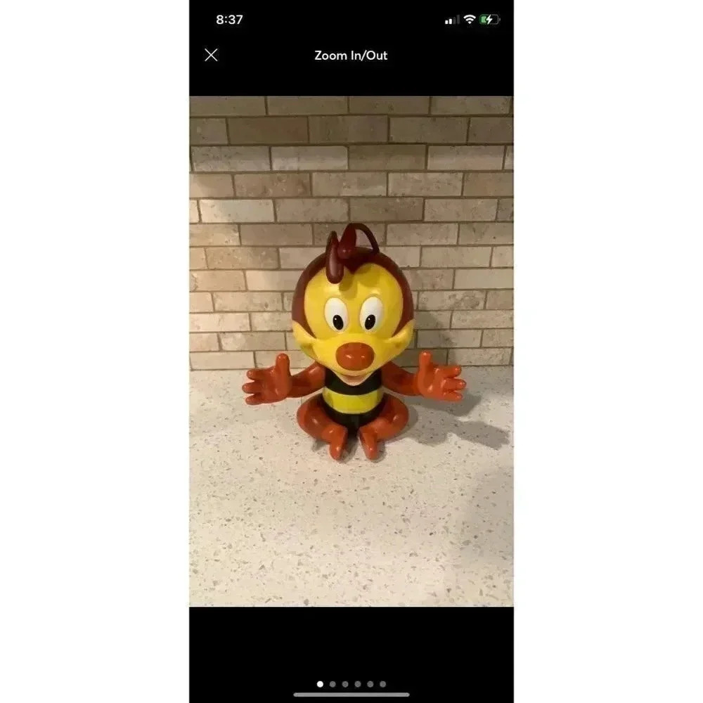 Disney Spike the Bee Sipperā Cup Bq
